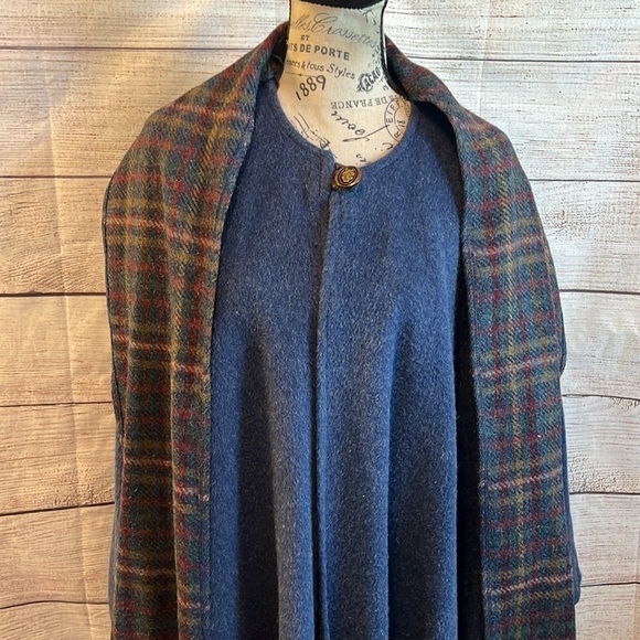Peter James Wool Mohair Cape with Attached Scarf Blue O/S - Picture 2 of 11
